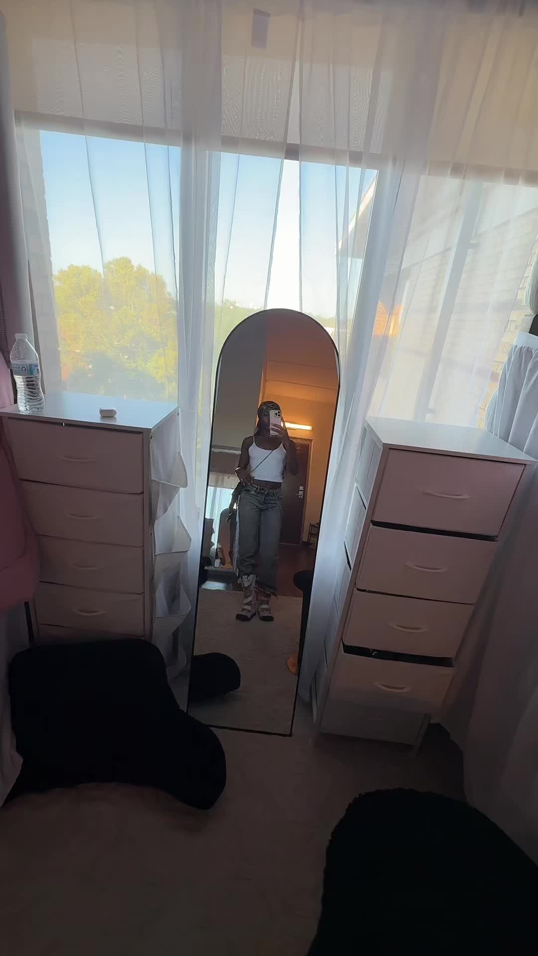 @Urgurlshell