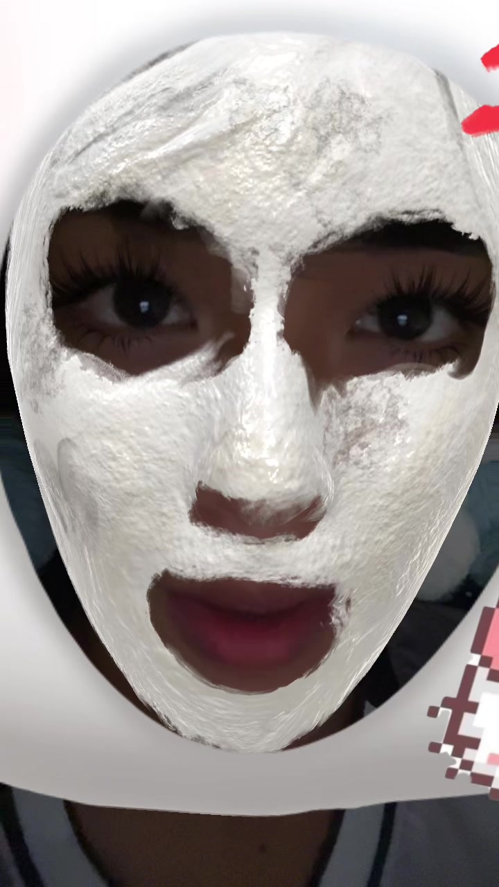 @Luna