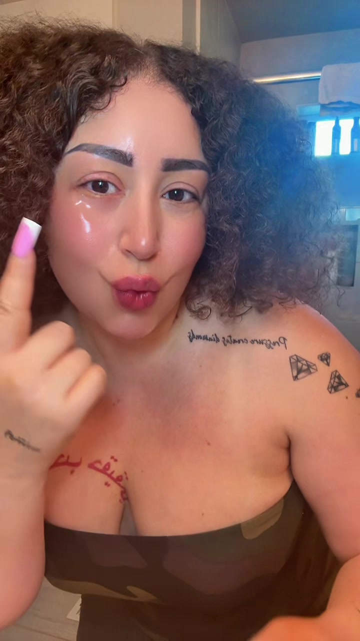 @💎💗Karima Hobbs💗💎