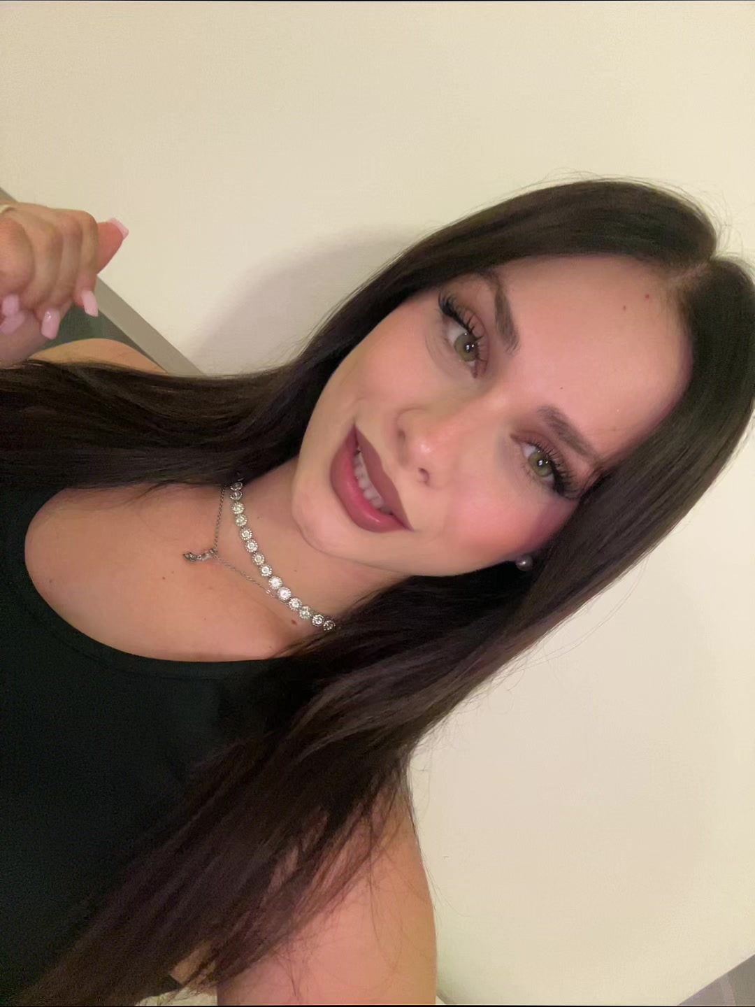 @𝑀𝐴𝑁𝐼𝐿𝐴