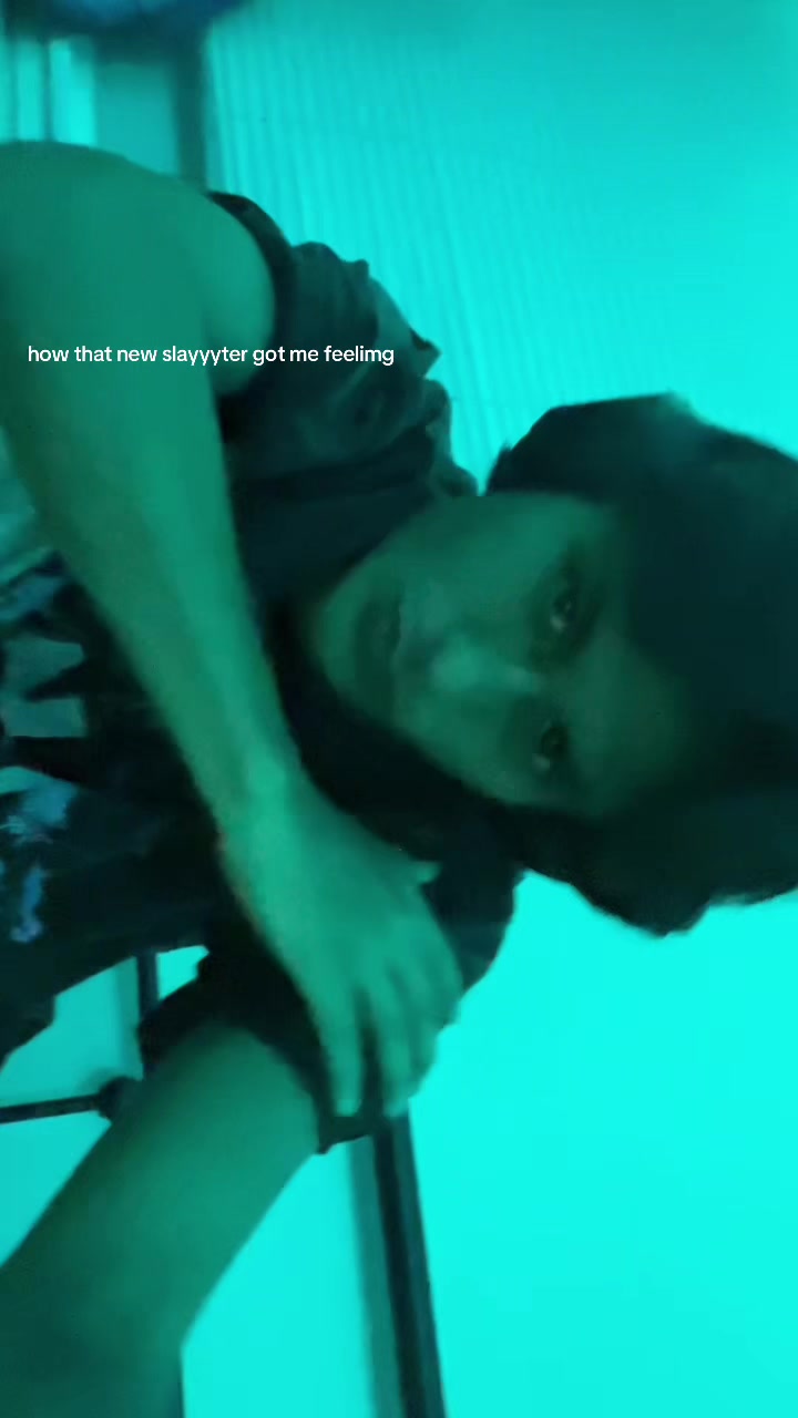 @groovyalex