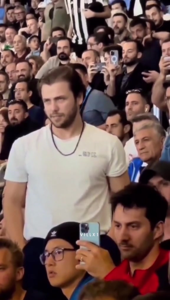 @Afra Sara&ccedil;oglu & Tolga Sarıtaş