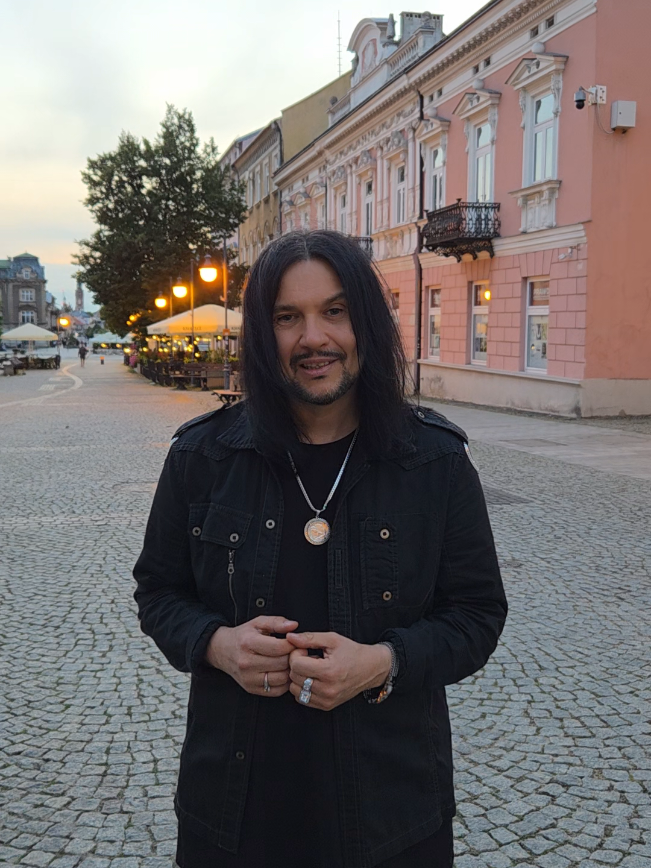 @Paweł Mosiołek