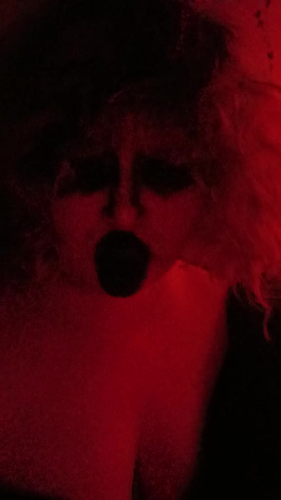 @×͜×I'ᗰ ᒍᑌՏT ᗩ ᗷᒪOᗷ×͜×