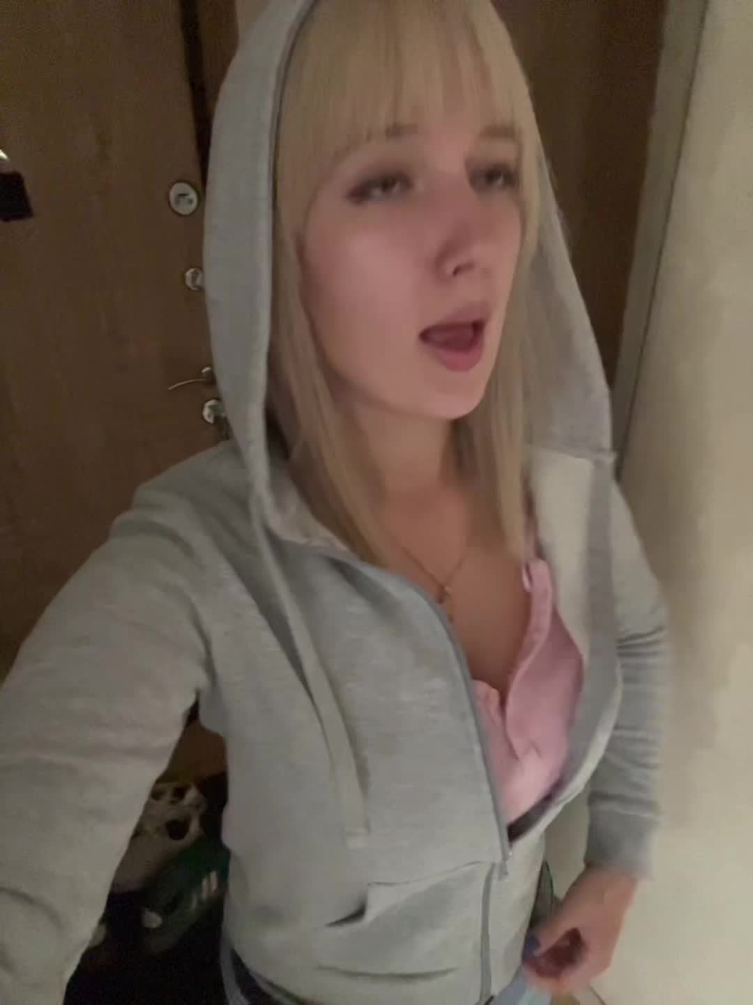 @blondy