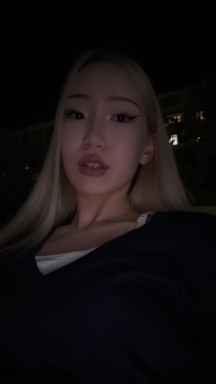 @左娅娜
