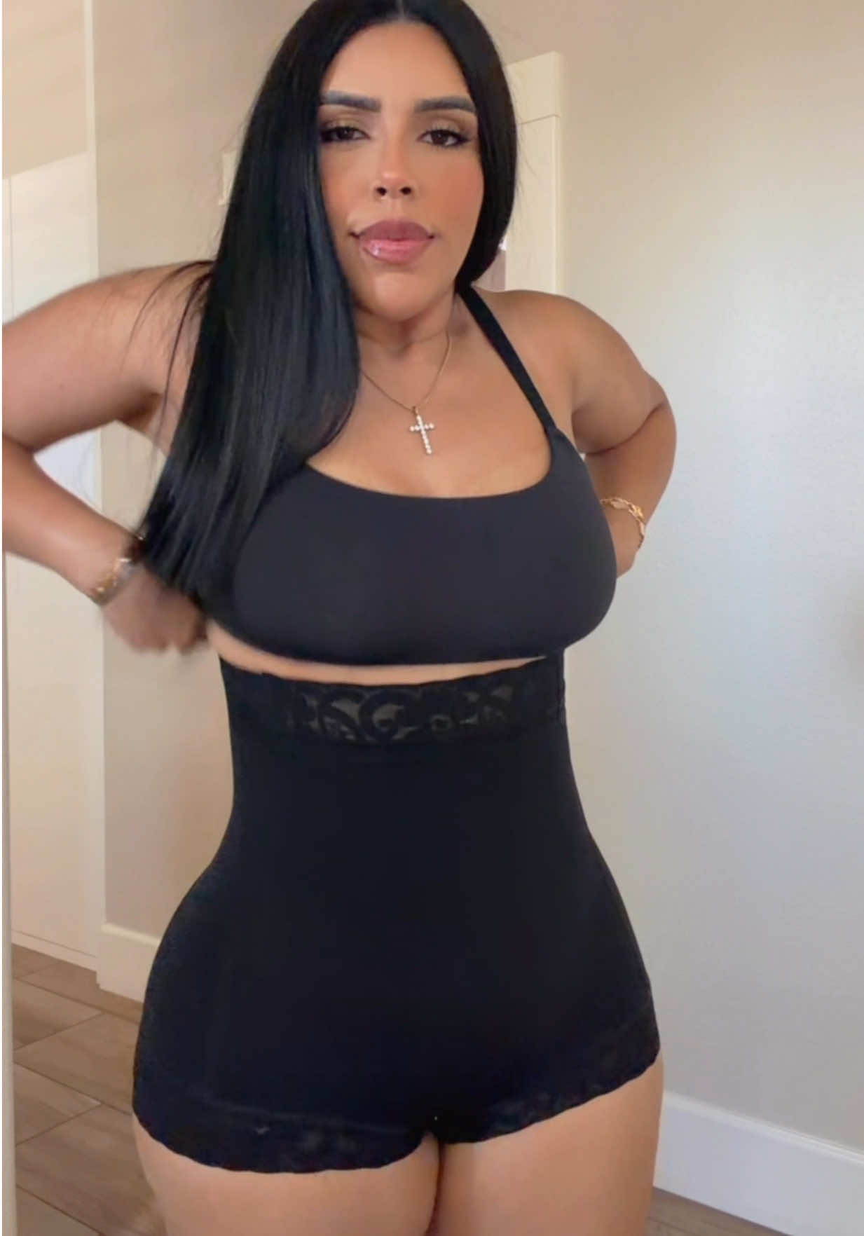 @Cali Curves Fajas