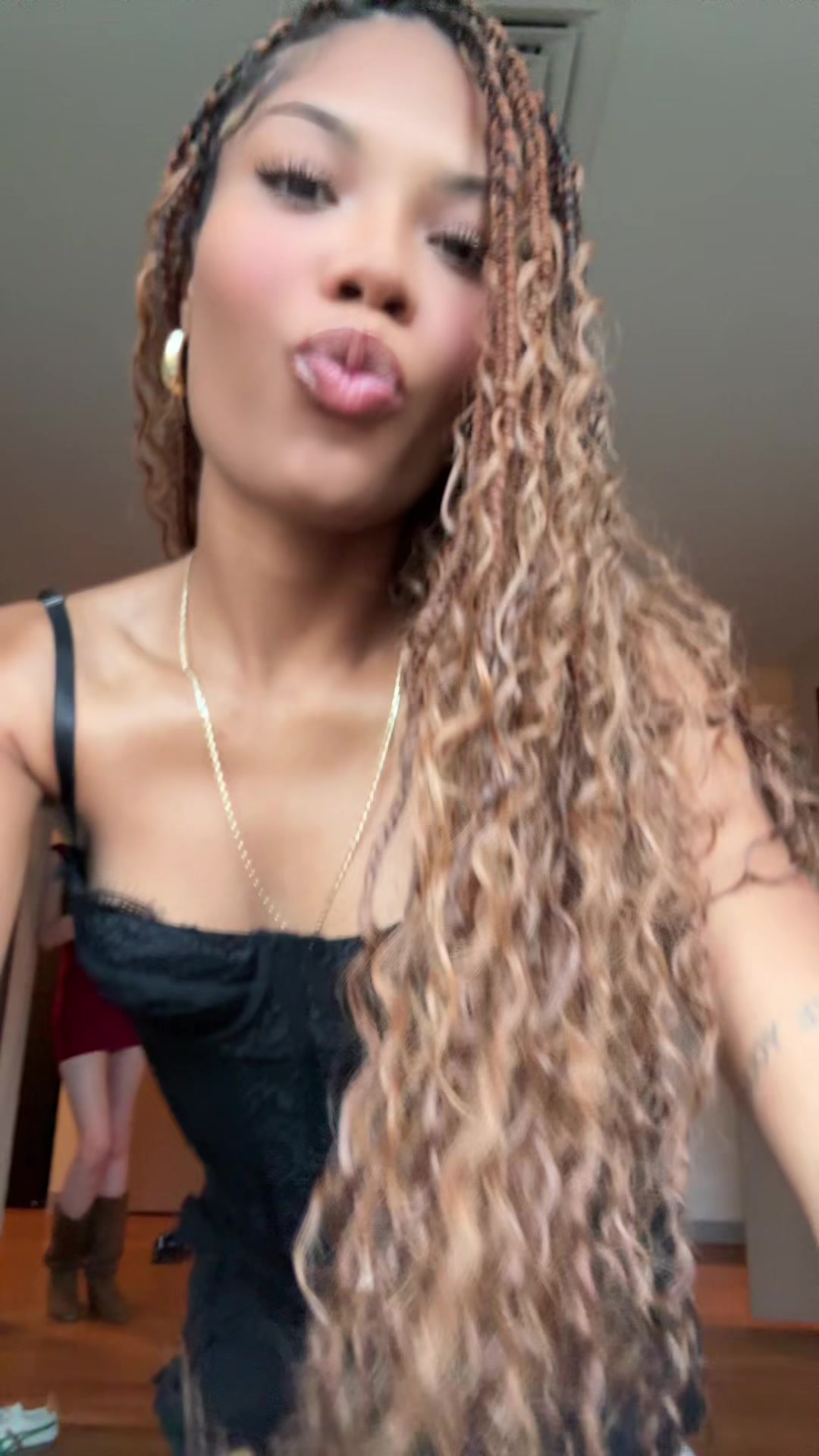 @mikayla