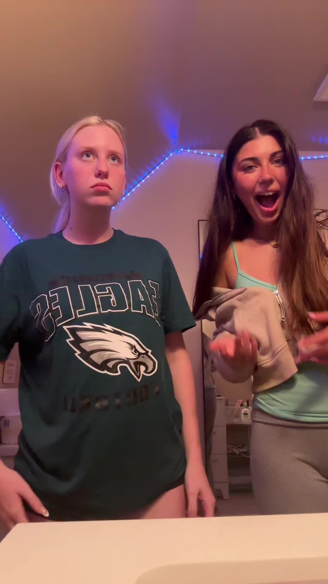 @Liv