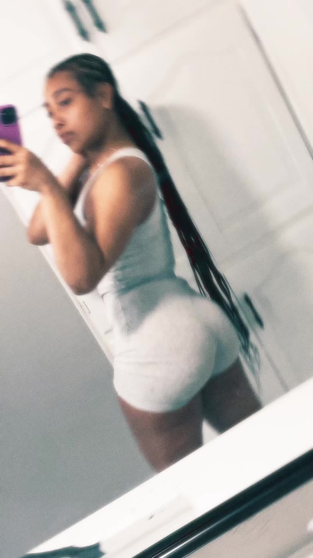 @x.meiyaa