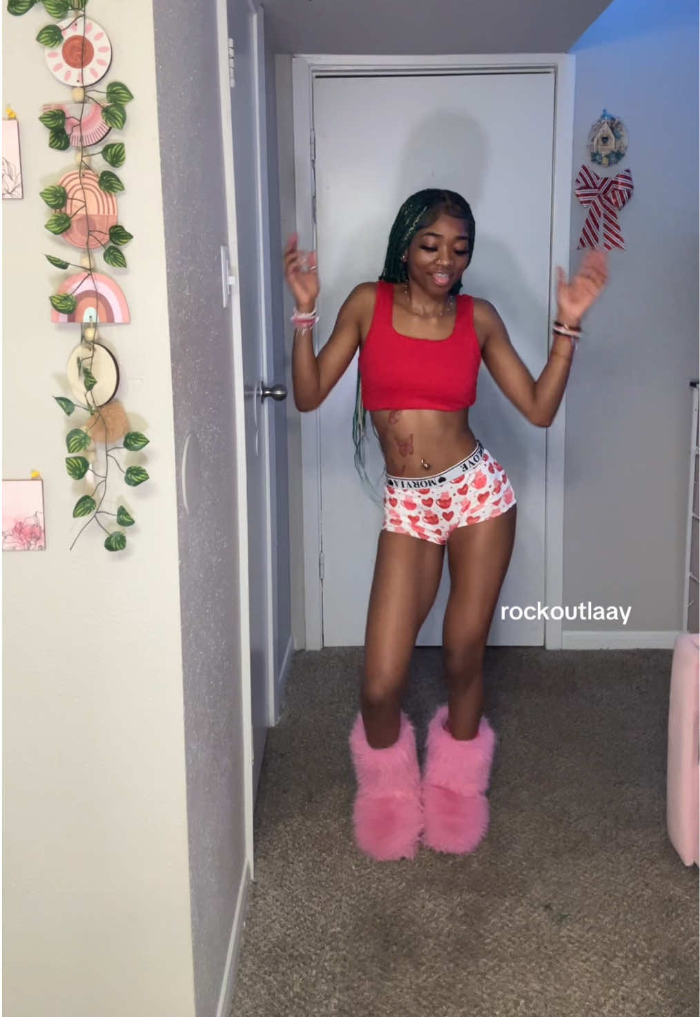 @rockoutlaay