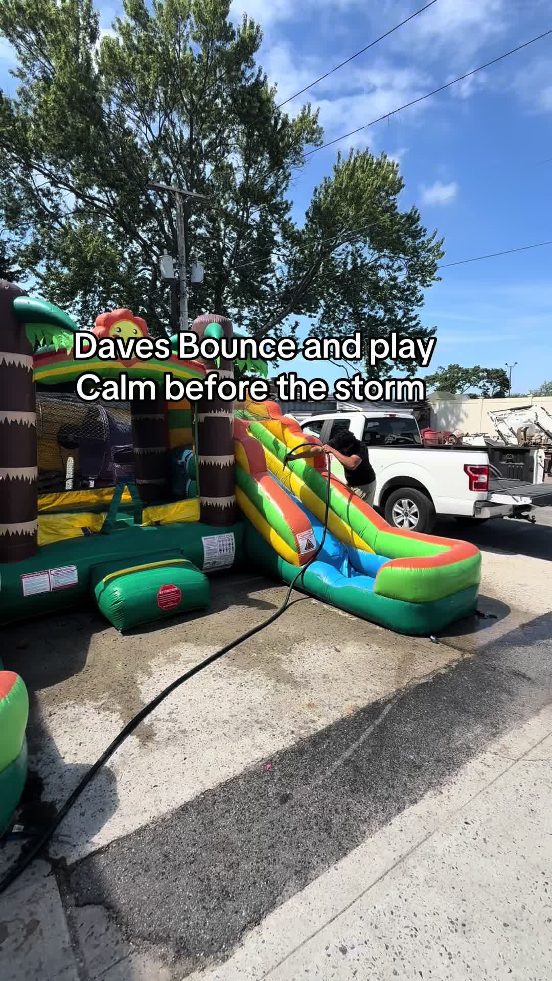 @davesbounce_and_play