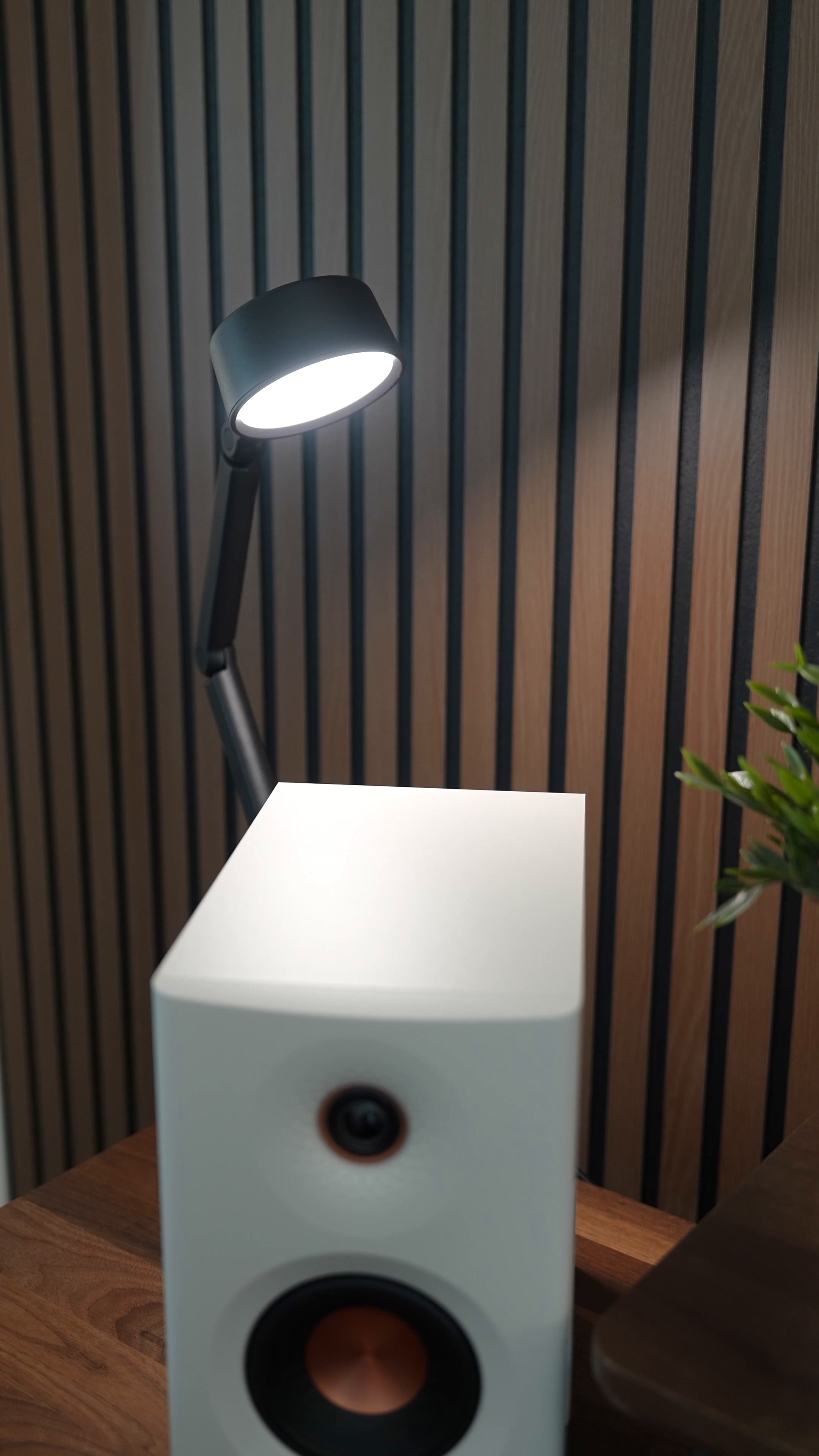 @LumeCube