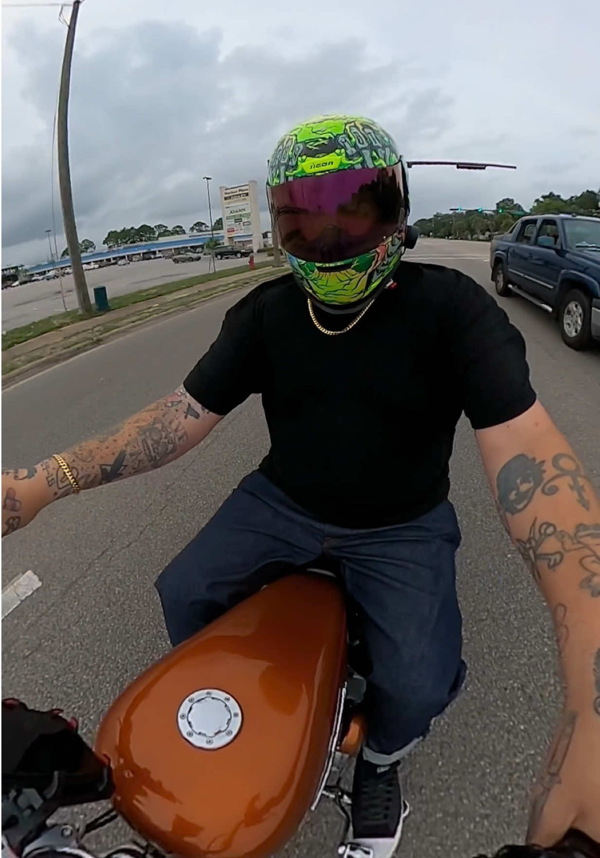 @theskateboardingbarber