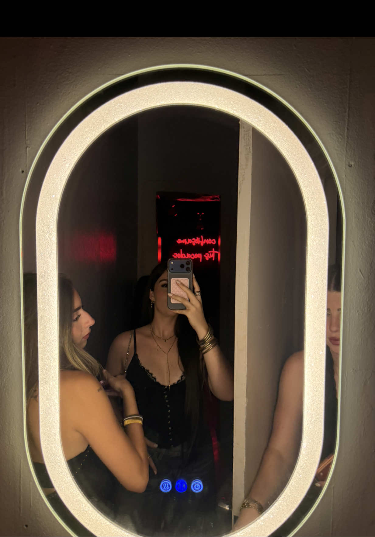 @caro