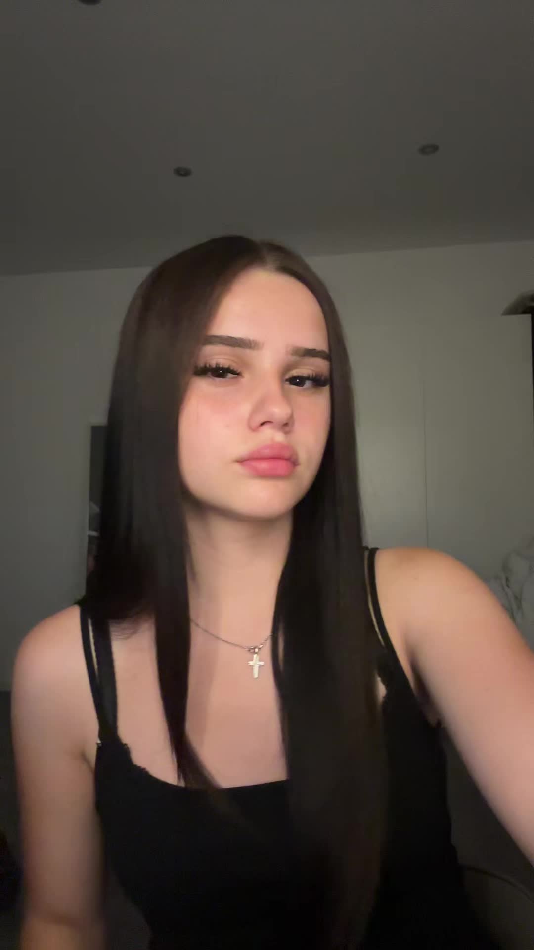 @𝐖𝐡𝐨𝐬.𝐡𝐚𝐧𝐧𝐚𝐡
