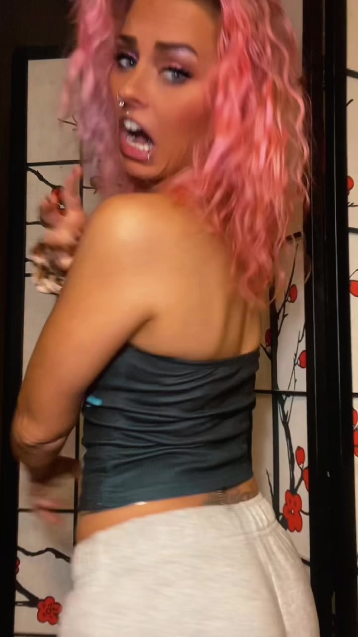 @AshleyRose