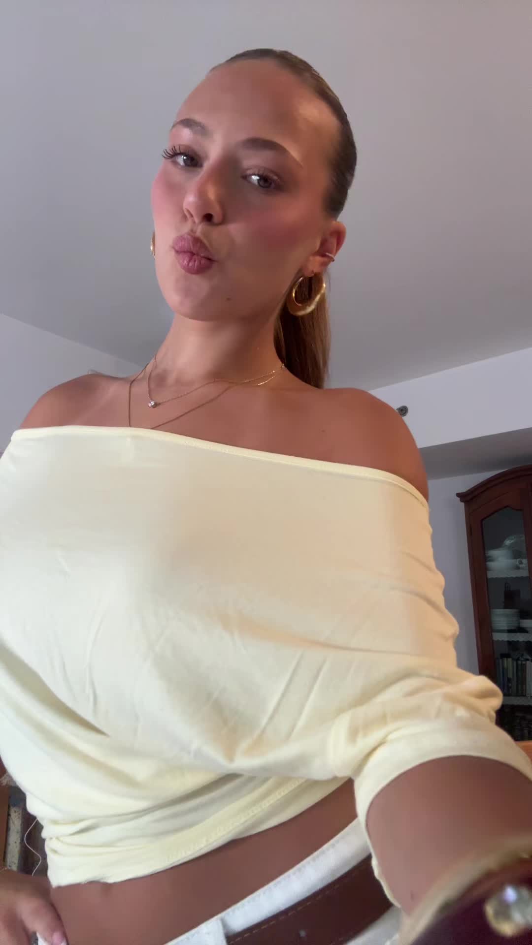 @neomi.caoduro