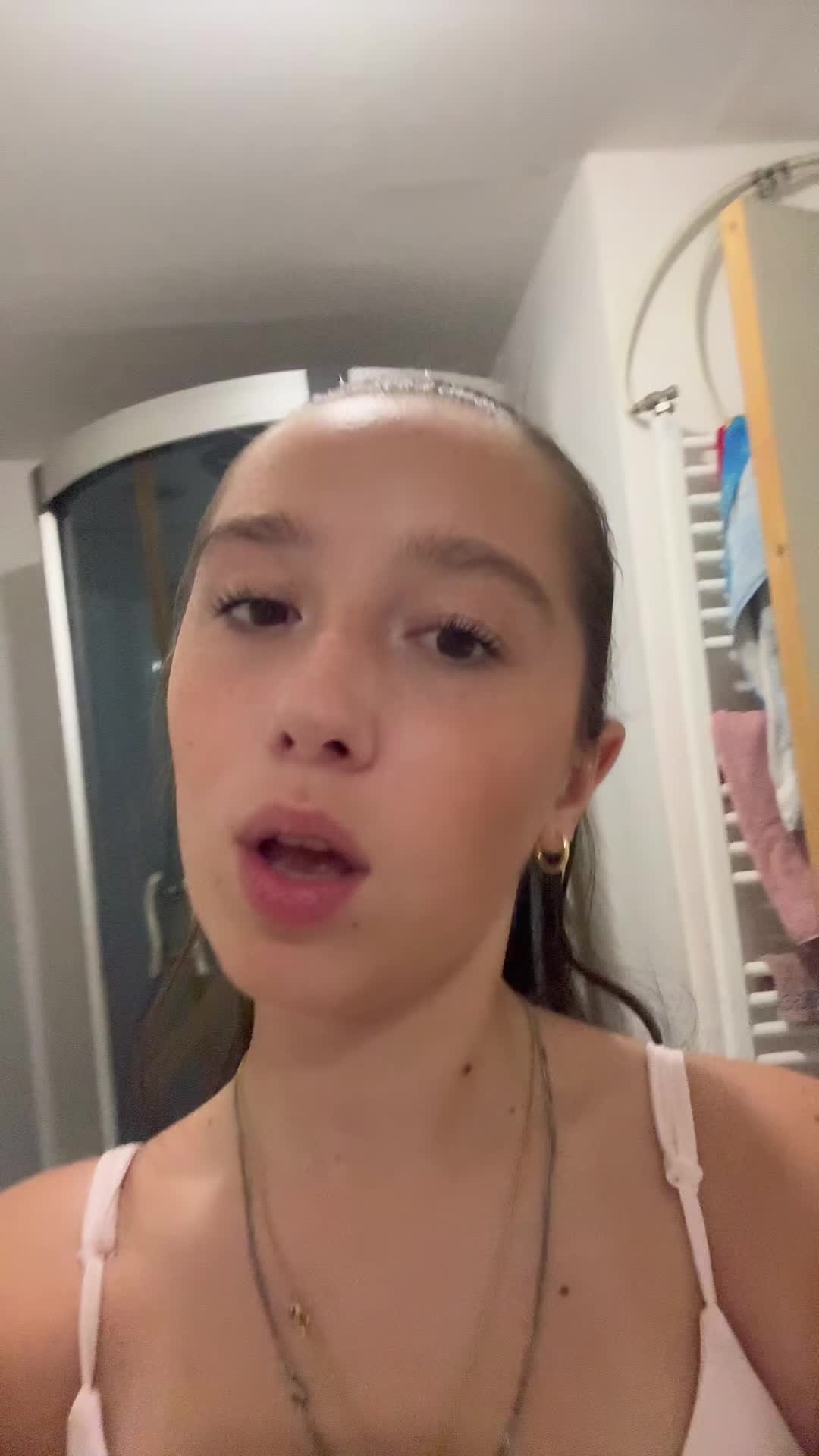 @๐ ๐ ๐ฬ ๐ ๐ผ๐ผ