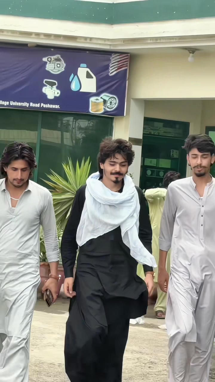 @⚔️👑Awais_khan👑⚔️