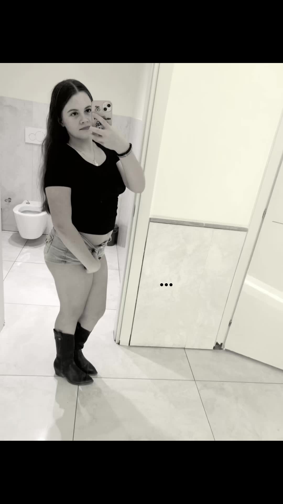 @SOFIA💫