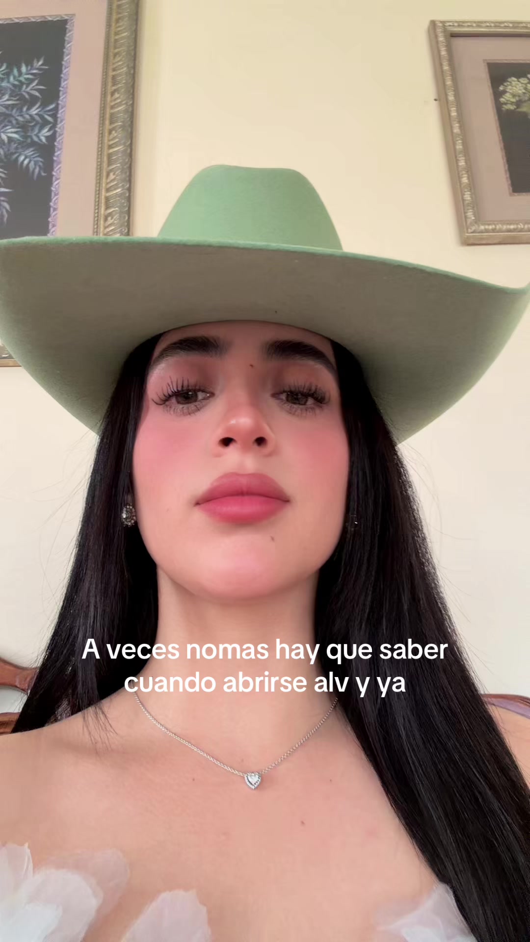 @𝑁𝑎𝑡𝑎𝑙𝑖𝑒