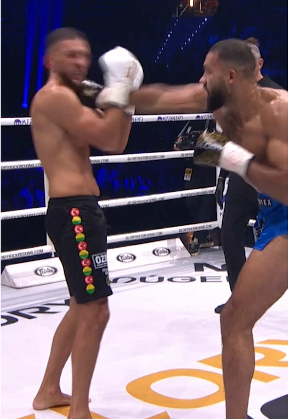 @GLORY KICKBOXING