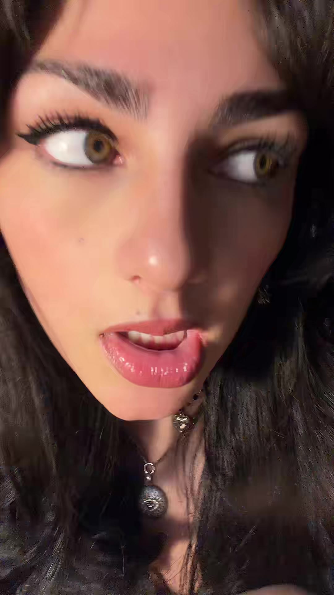 @leela