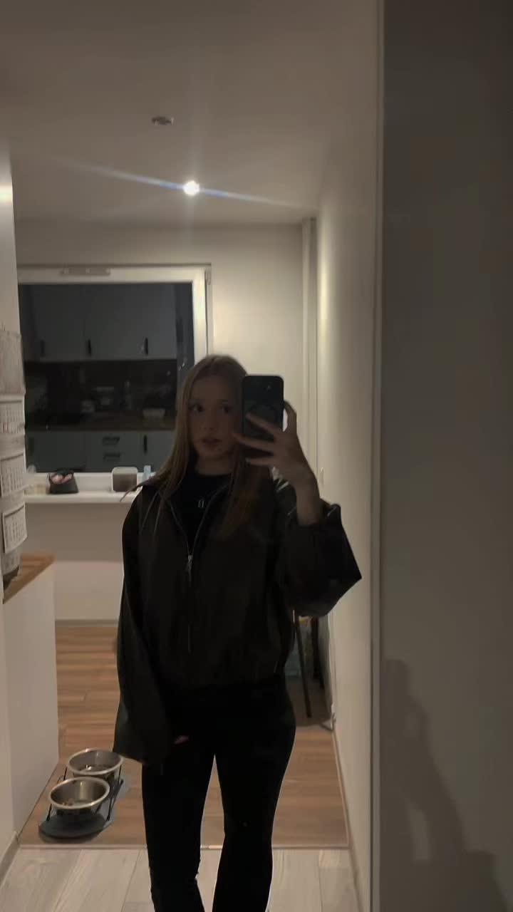 @julciax._