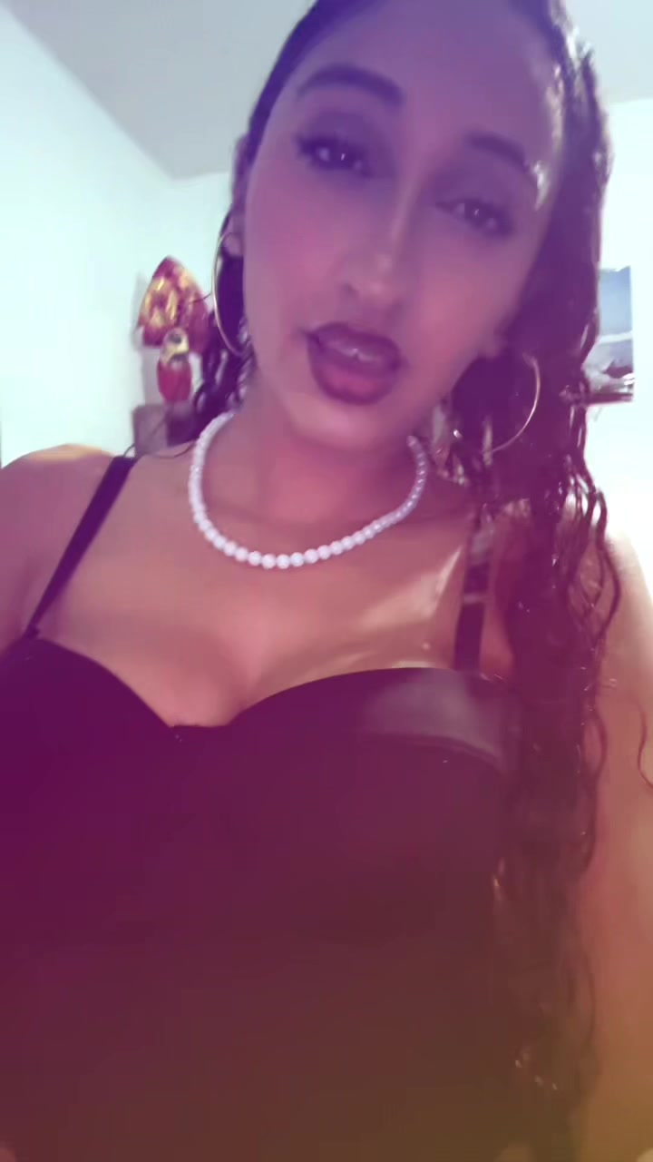 @👹