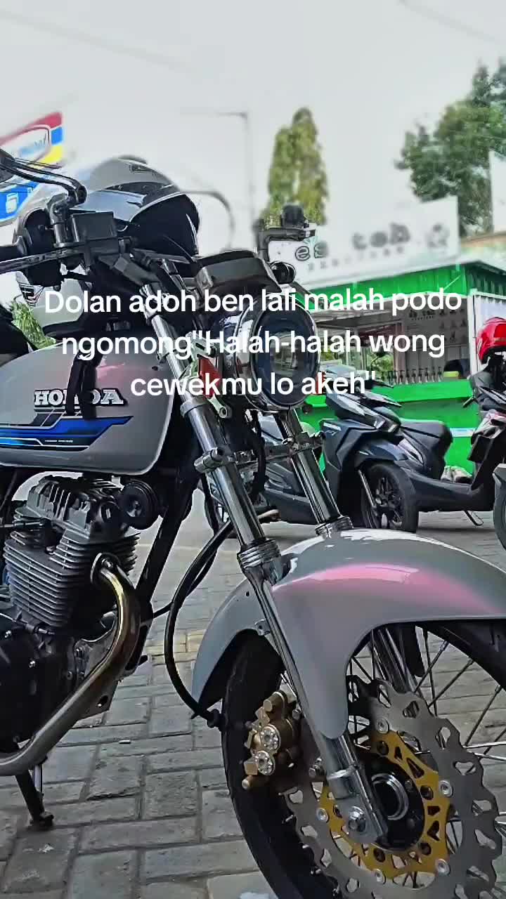 @Nur & Re