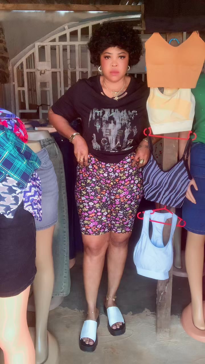 @IYESOGIE❤️🧡😊