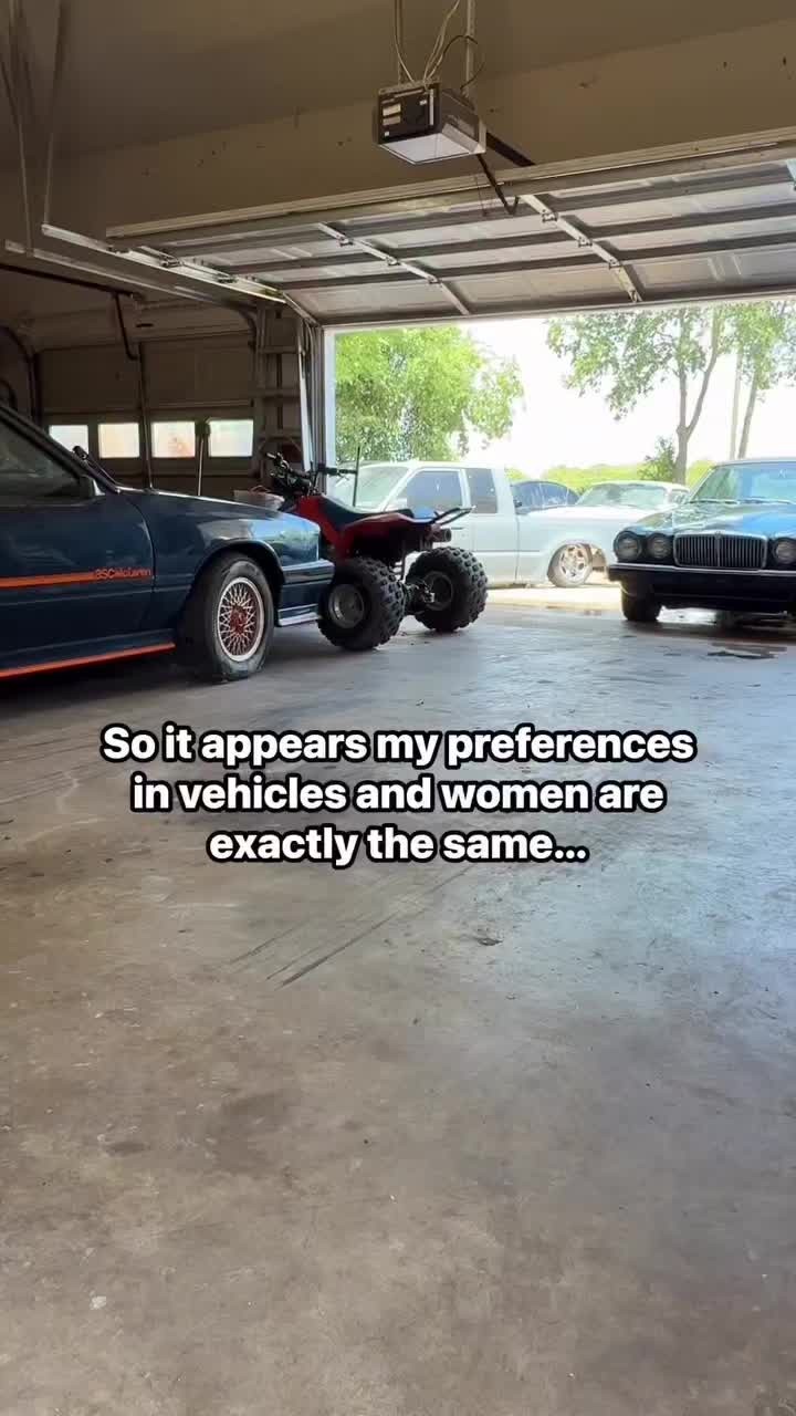 @playswithcars