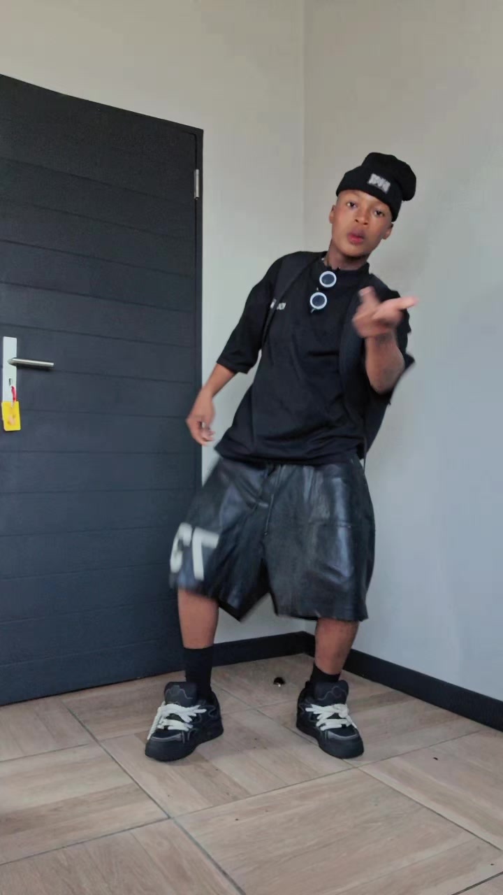 @🅿️𝗵𝗮𝗯𝗹𝗼_𝗞_𝗥𝘀𝗮🇿🇦