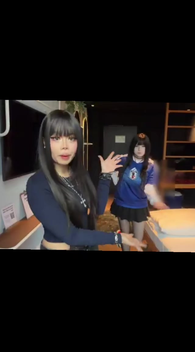 @Zoe