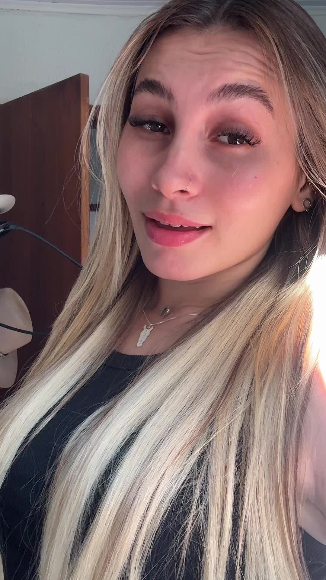 @AnaBazagliaa
