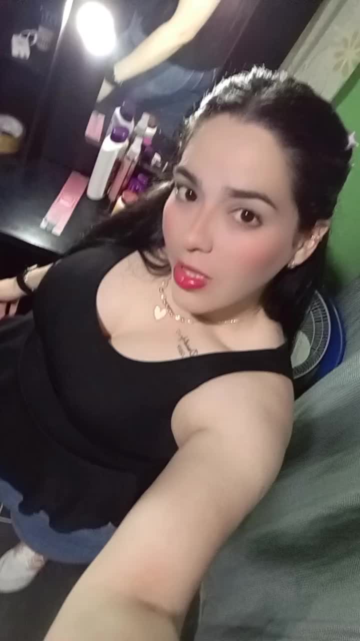 @Valeria largo💖