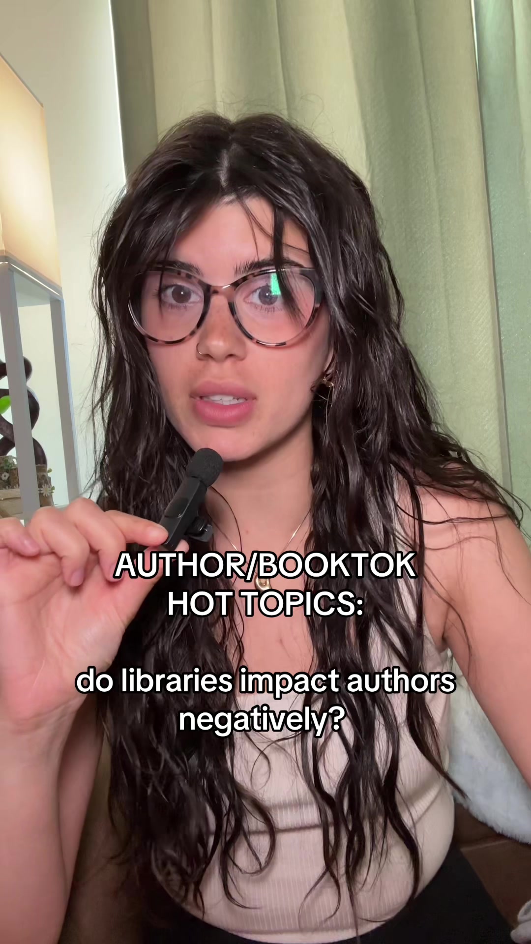 @DARIAN McKENZIE | WRITER