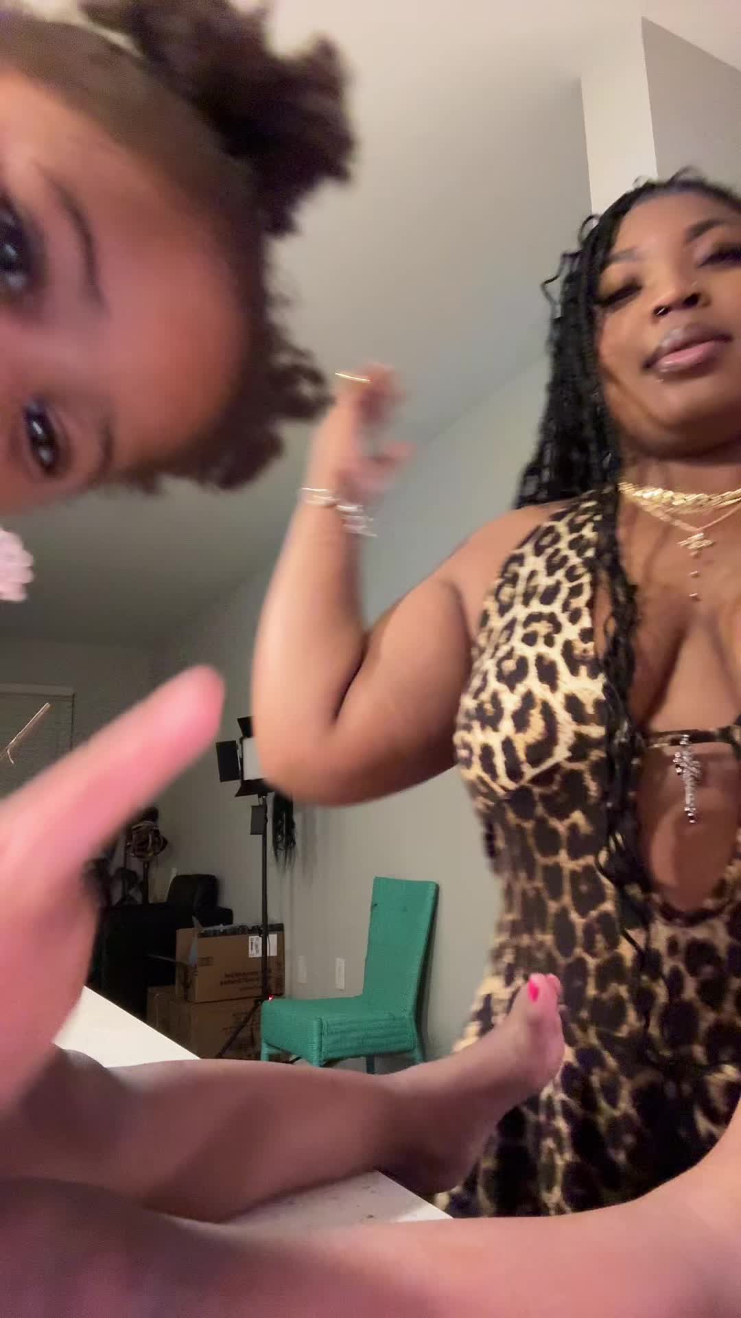 @Tellye ✨