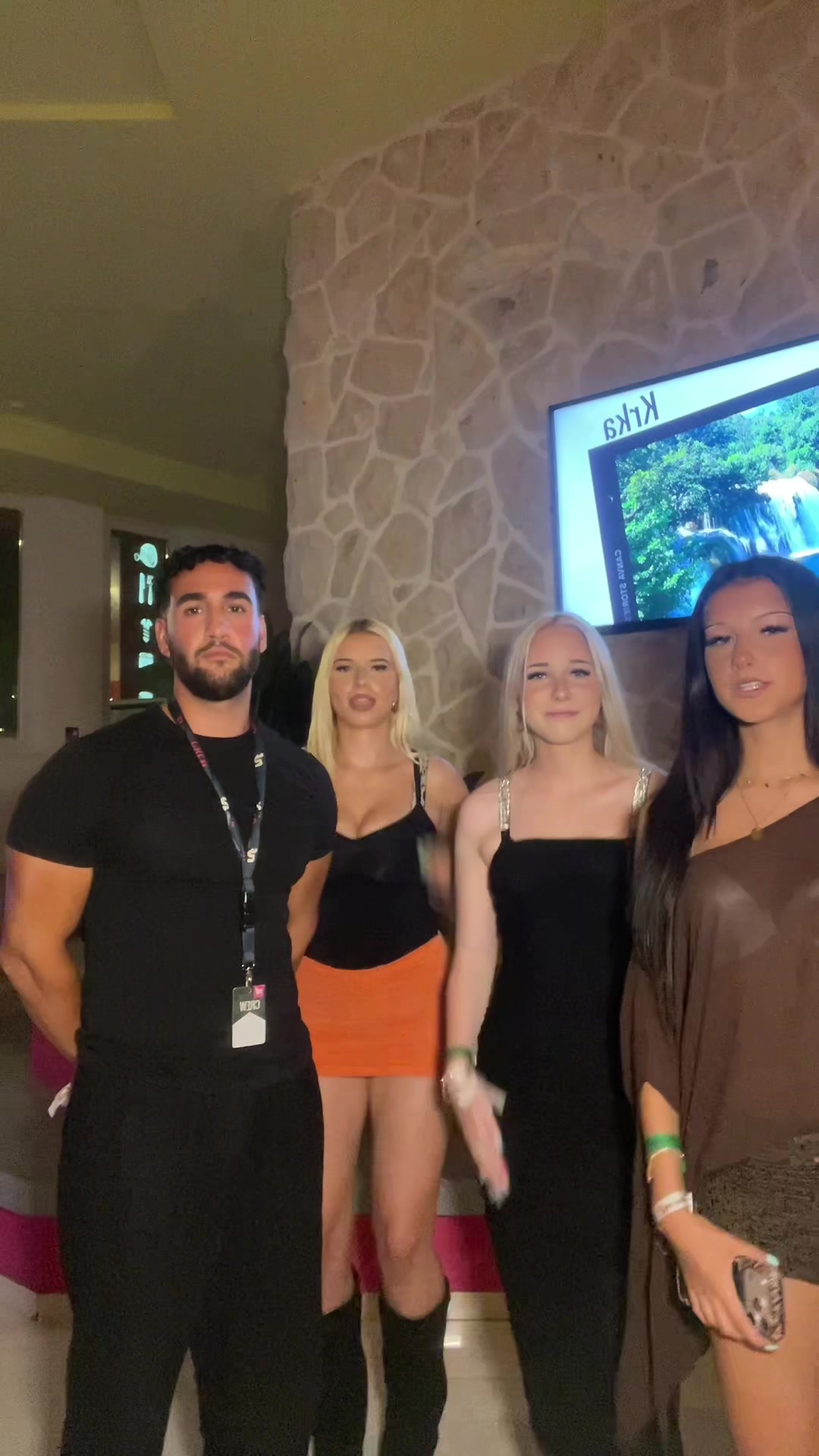 @𝐌𝐢𝐚