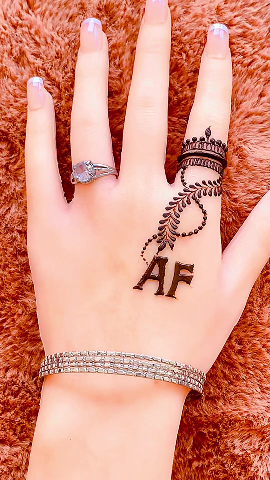 @🌸It’s_NAAZ🌸