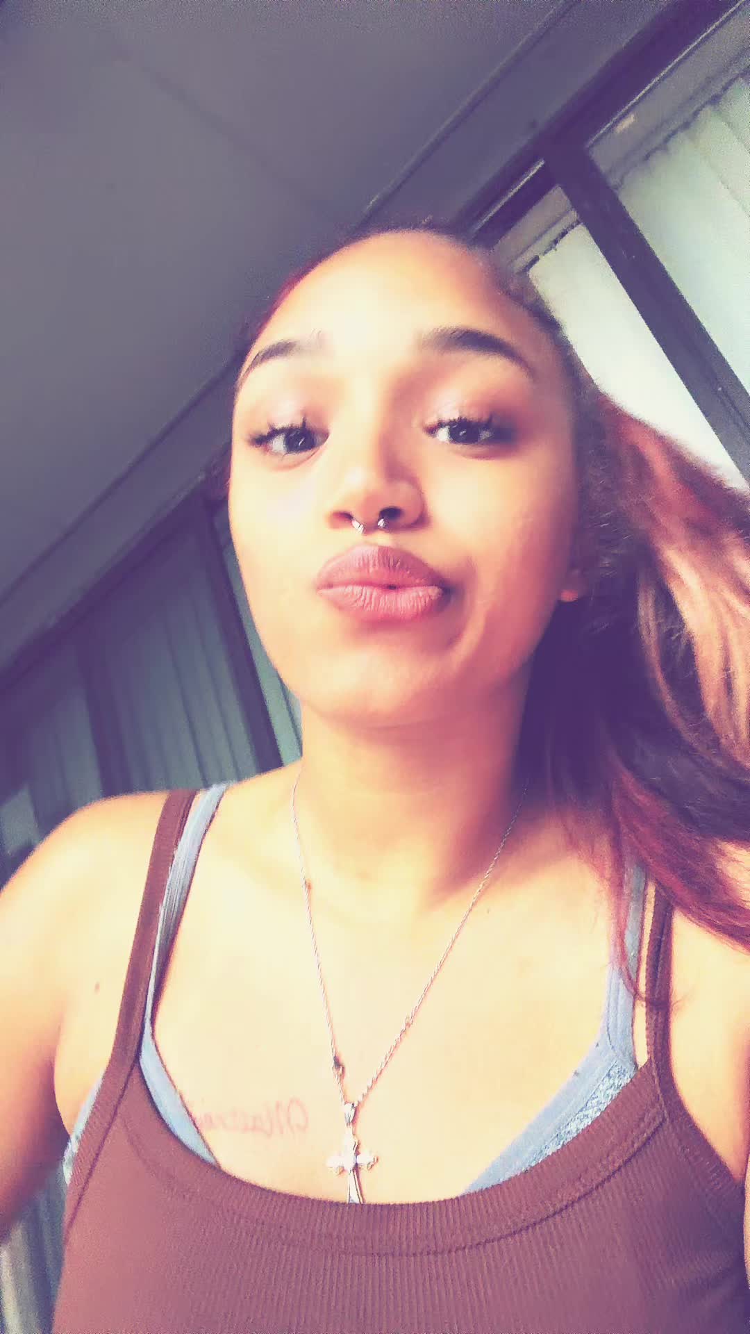 @￴￴