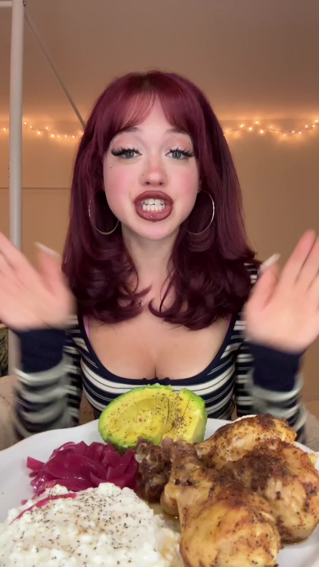 @Eatingwithahbaddie