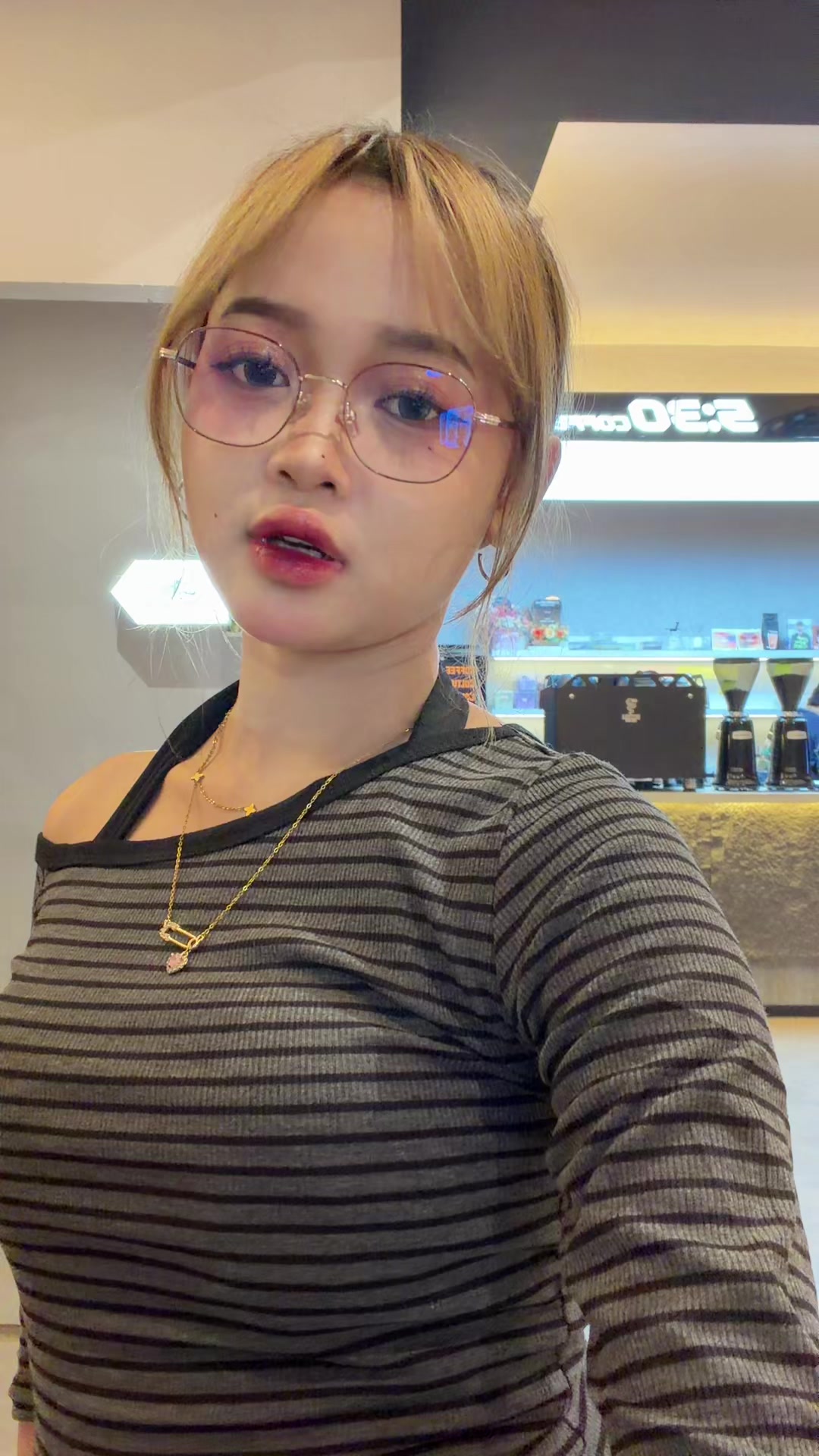 @viviiii