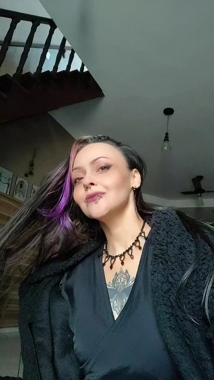 @⚜️🖤💀Goticona Voadora🔮🪞🦇