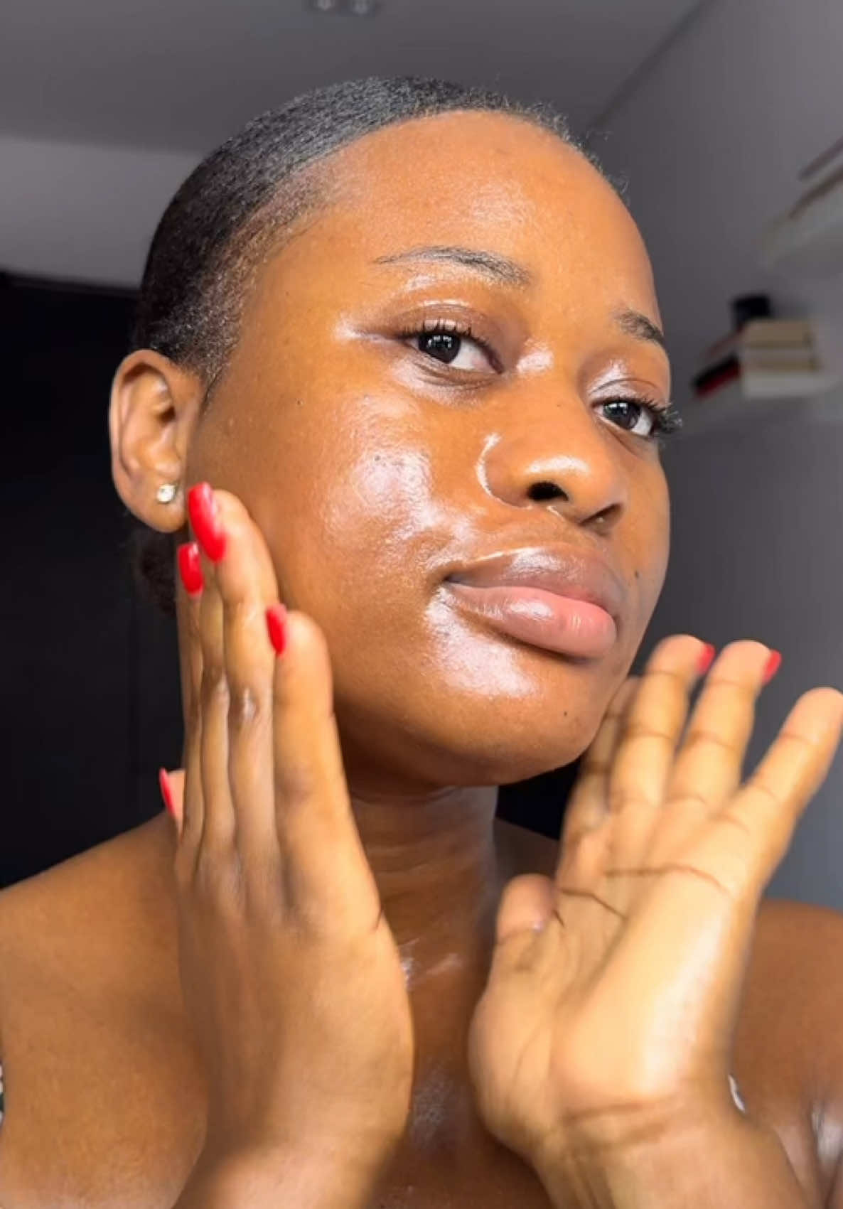 @Angela | skincare influencer