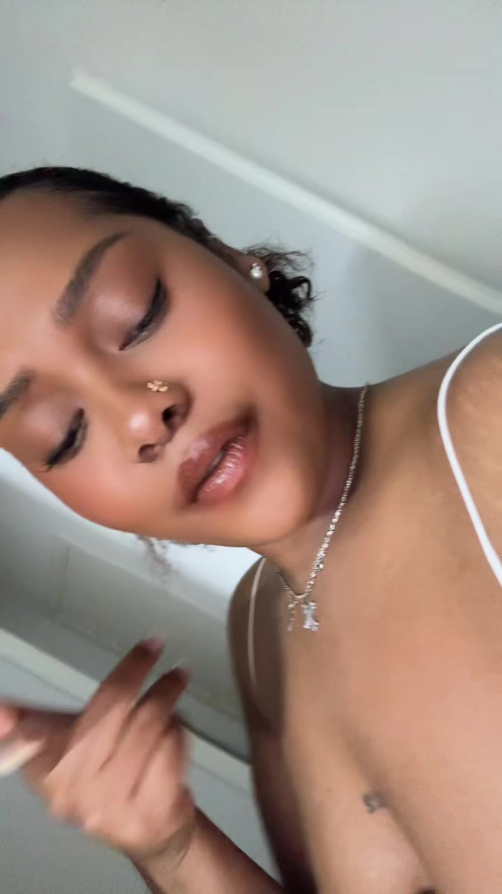 @Heiidi2seeme🥥