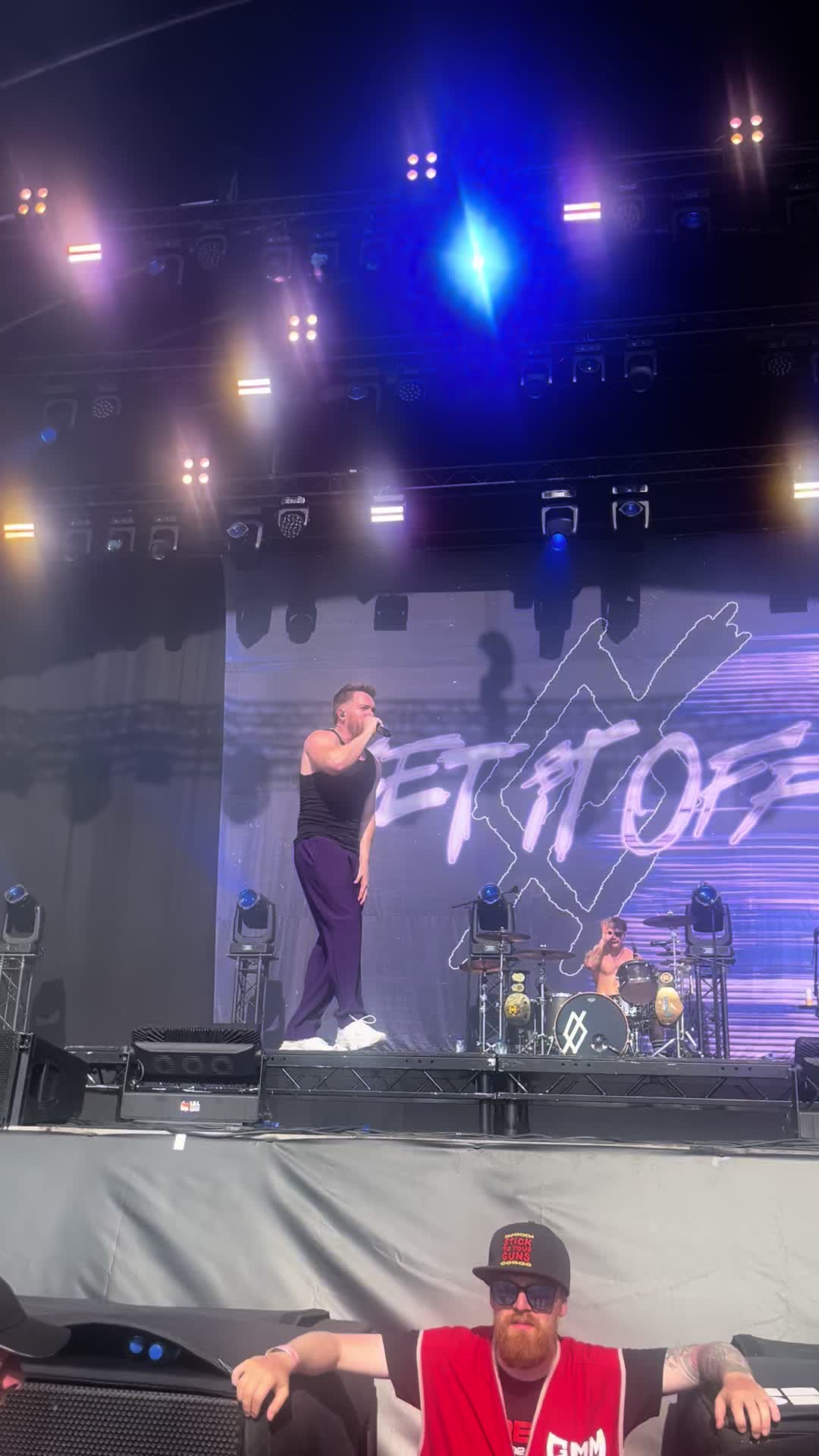 @⧖Zephyr⬙(set it off&rsquo;s version)