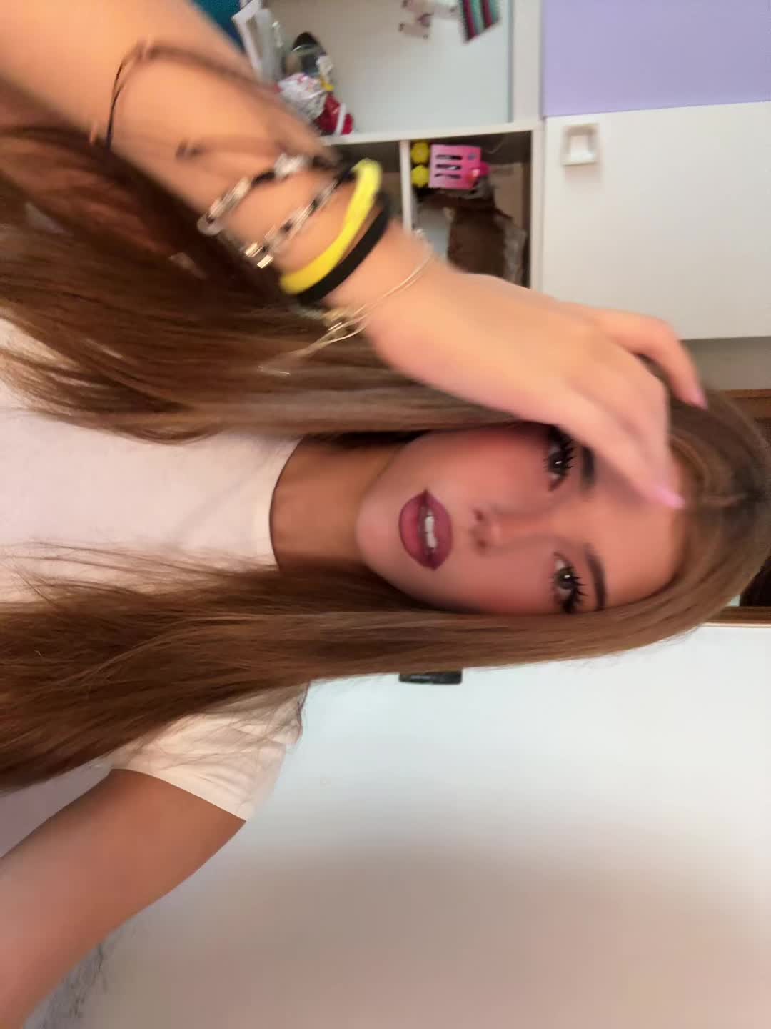 @ı̣ʇǝן