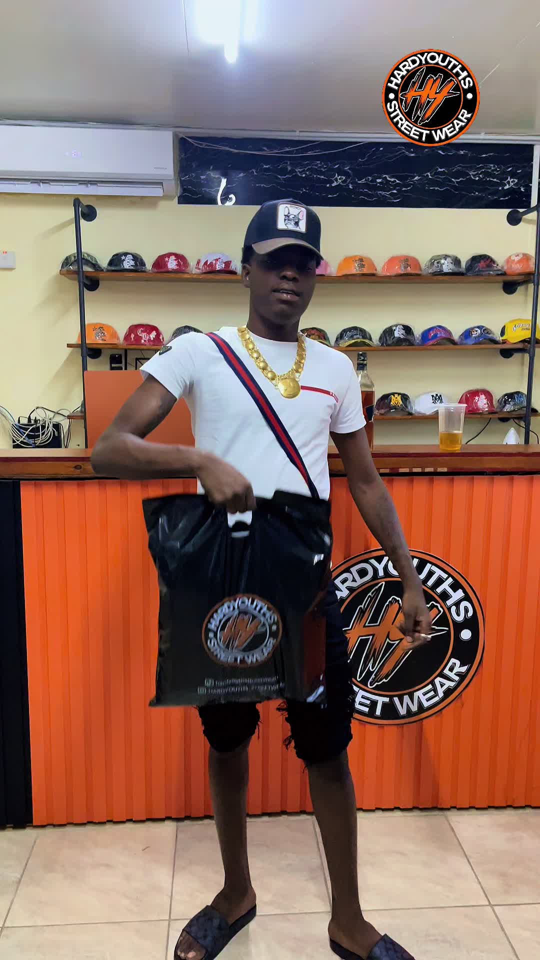 @HardYouths Streetwear 🙏🏽